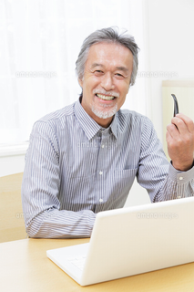 パソコン 男性 10 ブログ用.png